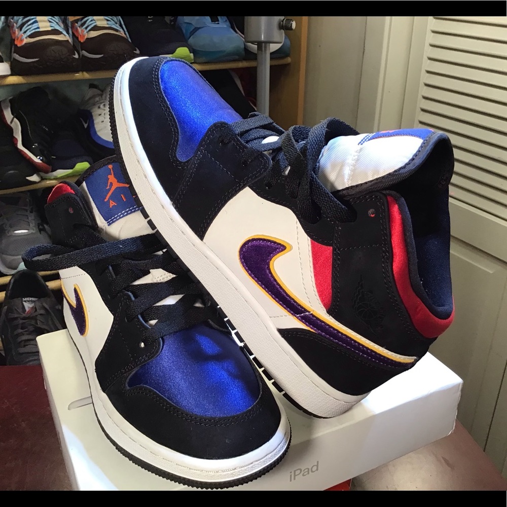 Jordan 1 MidLakers Top 3 (GS)